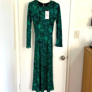 Gorgeous party dress from ZARA a in size small!